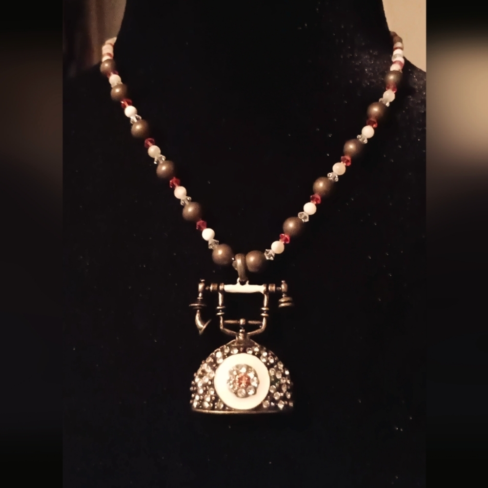 Stunning Vintage Telephone Beaded Necklace